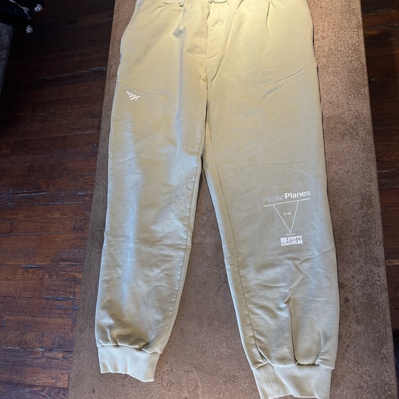 Paper Planes jogger, XL, like new condition - Picture 8 of 10